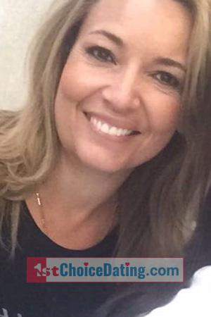 170390 - Alexandra del Pilar Age: 57 - Colombia