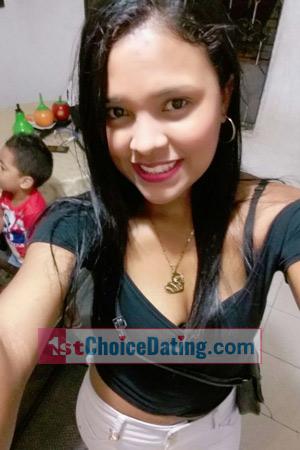 176810 - Laura Age: 33 - Colombia