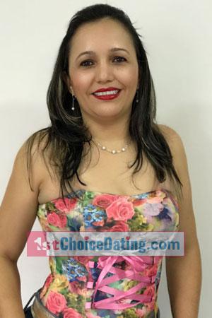 182238 - Yuri Age: 42 - Colombia