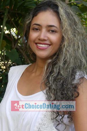 198912 - Marta Age: 40 - Colombia