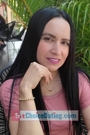 204198 - Jessenia Age: 49 - Colombia