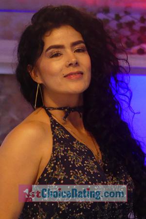 204739 - Yenny Age: 43 - Colombia