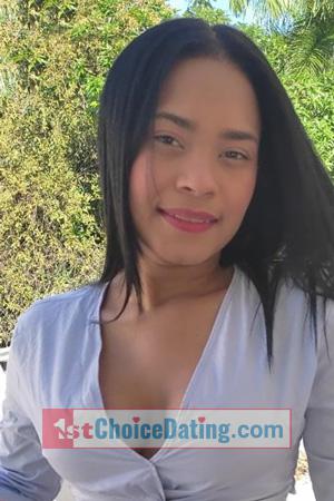 205726 - Nayelis Age: 24 - Colombia