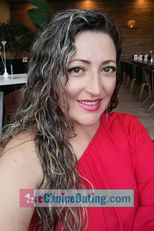 205749 - Yasmin Aleyda Age: 44 - Colombia