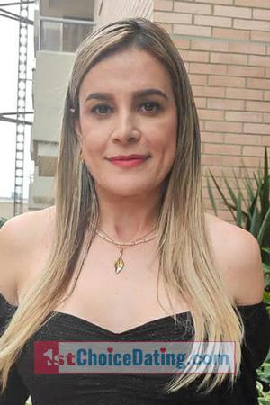 207666 - Yamile Andrea Age: 41 - Colombia
