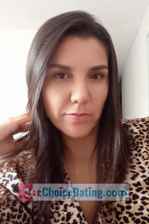 207680 - Liceth Age: 41 - Colombia