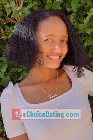 210430 - Lucely Age: 42 - Colombia