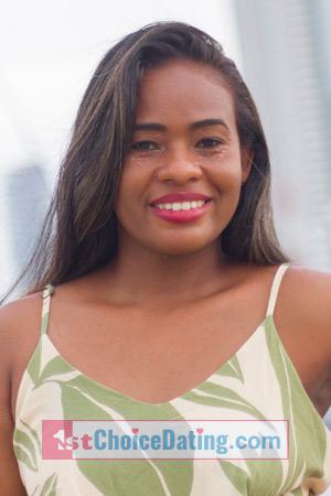 210441 - Karelis Age: 36 - Colombia