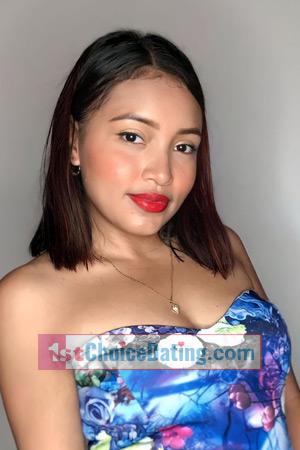 211257 - Jessenia Age: 27 - Colombia