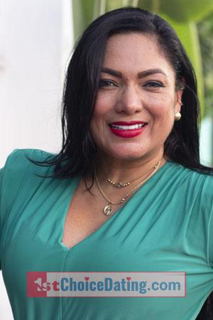 212030 - Alba Age: 54 - Colombia