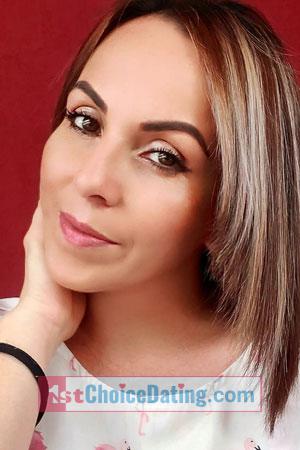212554 - Yorleni Age: 44 - Costa Rica