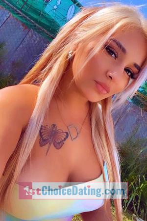 215237 - Daniela Age: 28 - Costa Rica