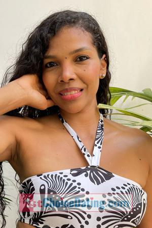 218188 - Karina Age: 38 - Colombia