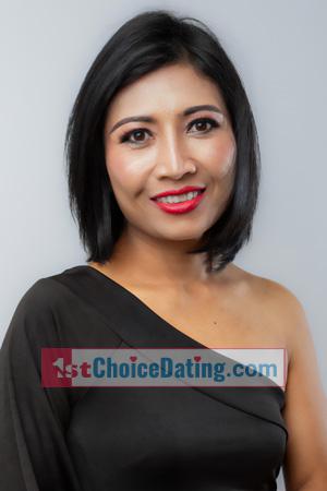 219770 - Ploychomphoo Age: 41 - Thailand