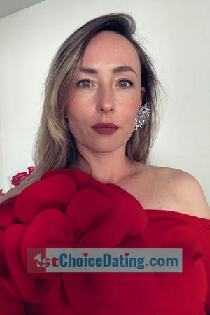 223461 - Olga Age: 39 - USA