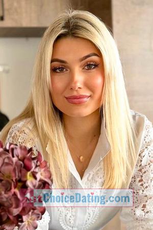 227241 - Yuliia Age: 43 - Ukraine