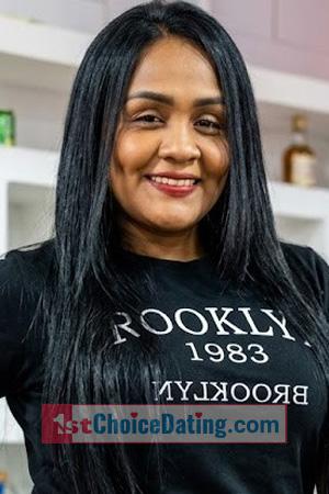 228100 - Gina Age: 37 - Colombia
