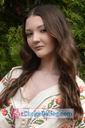 228185 - Sofia Age: 18 - Ukraine