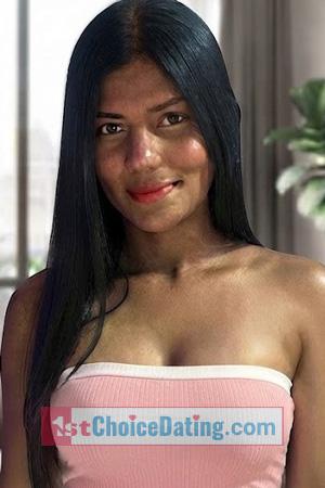 228306 - Laura Age: 26 - Colombia
