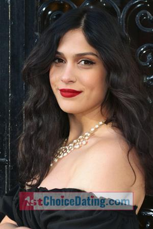 229074 - Emilia Age: 26 - Argentina